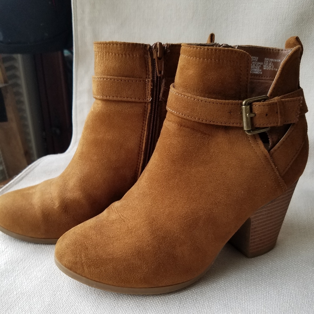 Ankle boots